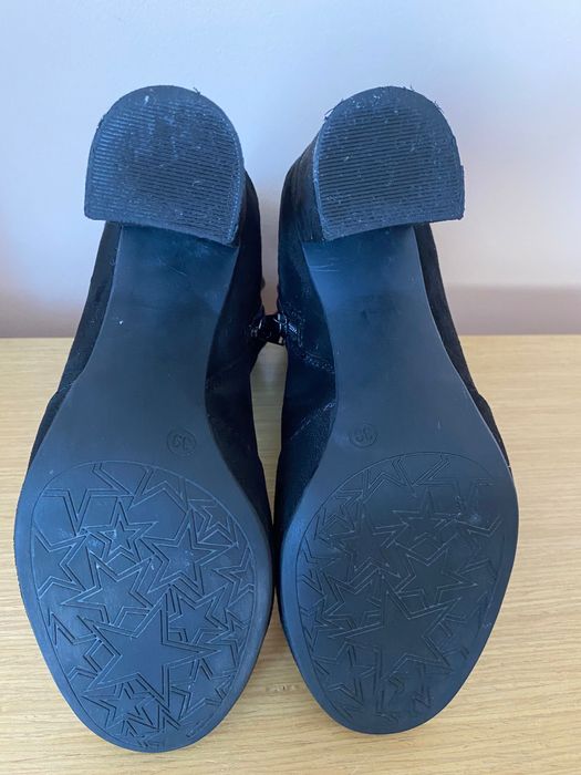 Боти “Graceland”