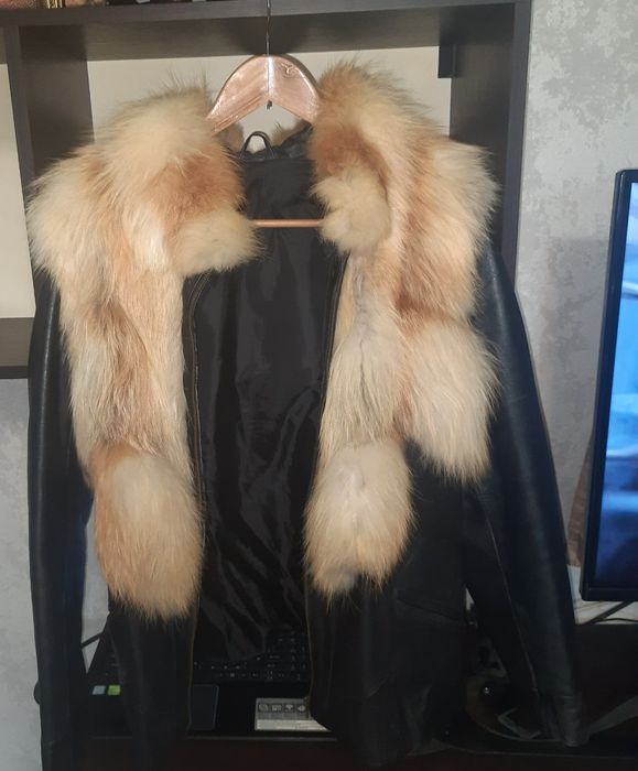 Осенняя кожаная куртка