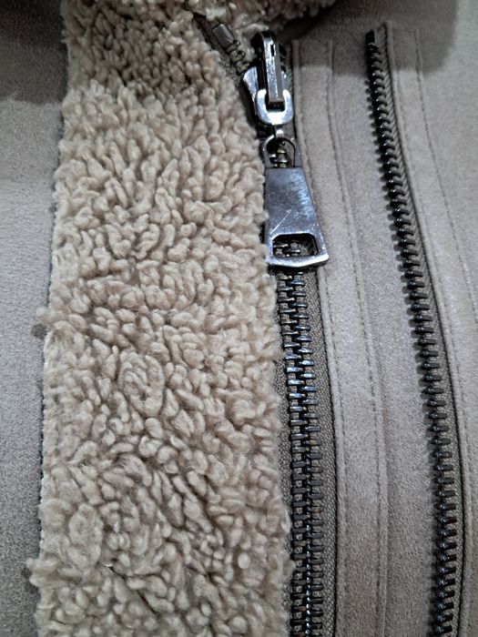 Зимняя одежда . Дубленка