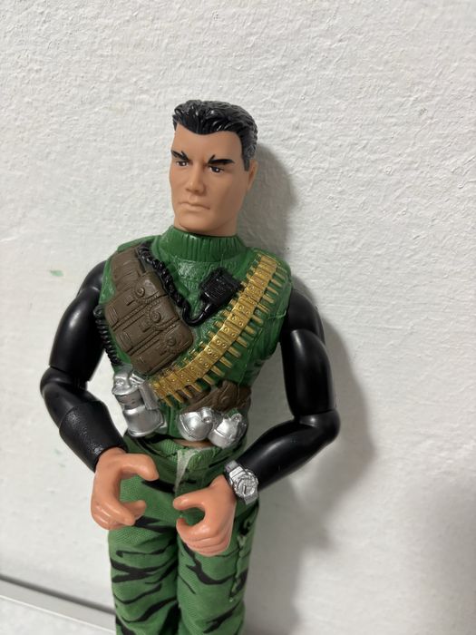 Figurină action man