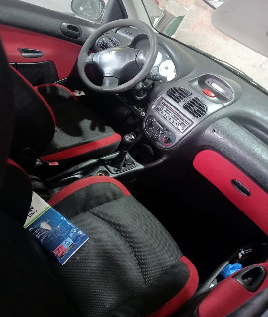 Brat stergator stanga Peugeot 206 prima generatie (facelift)