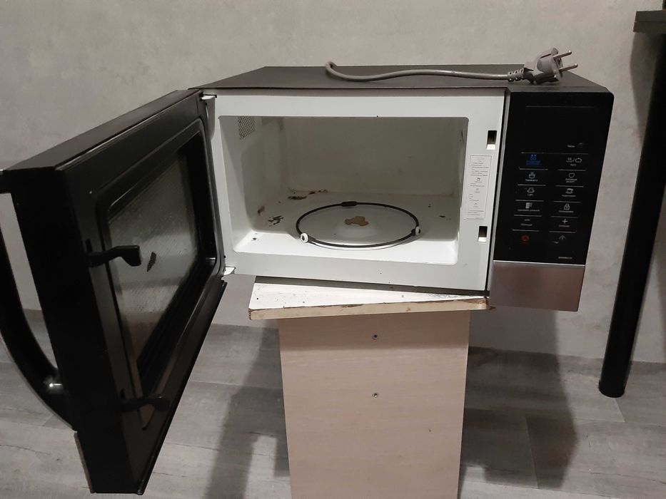 Продаётся микроволновка