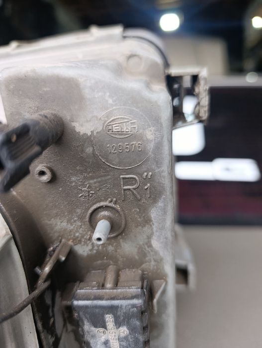 Фара на Мерседес W124