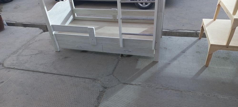 Kravat 2etaj bollar uchun Juda qulay