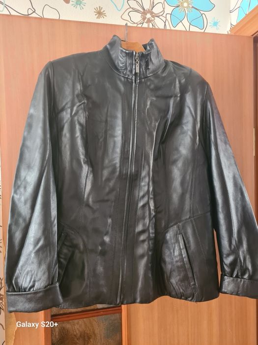 Продам куртку кожаную