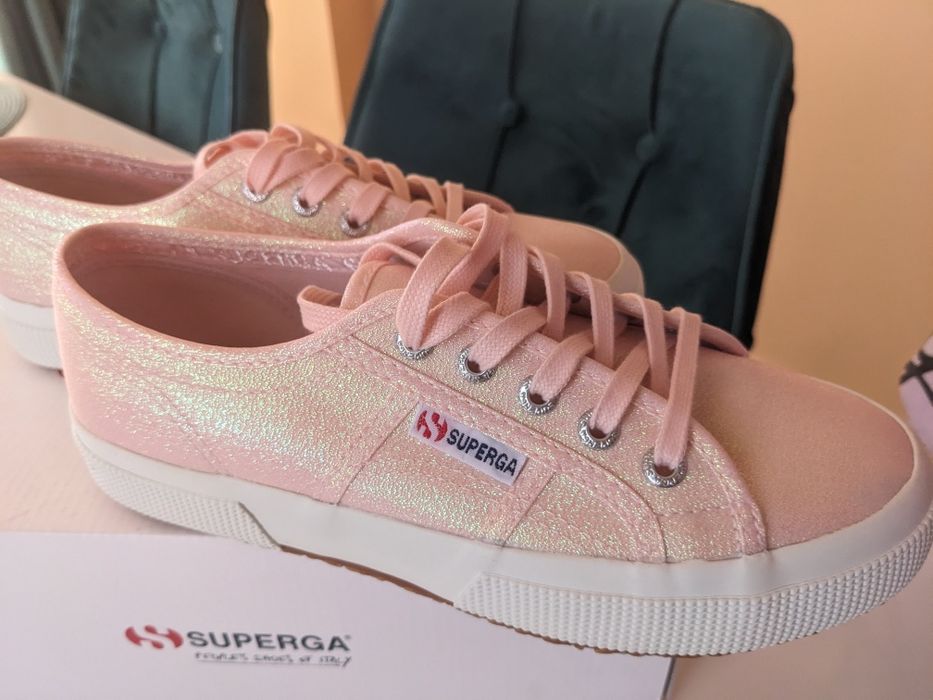 Дамски перлено-брокатени кецове Superga
