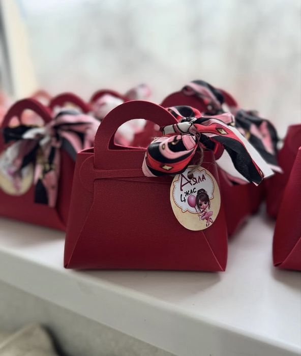 бонбоньерки тойбастар