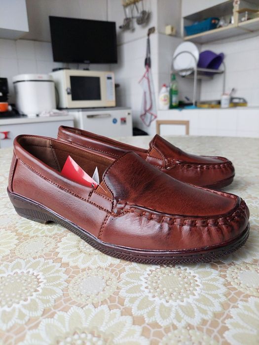 Три чифта нови есенно-зимни дамски обувки N39 и 41