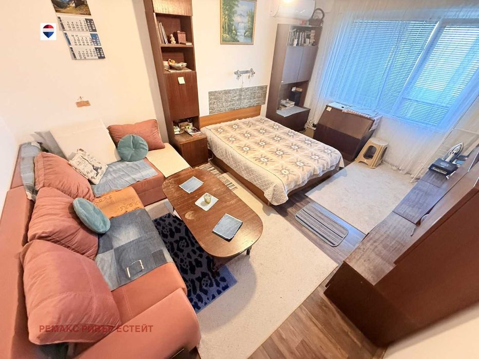 Двустаен апартамент за продажба кв. Чародейка юг