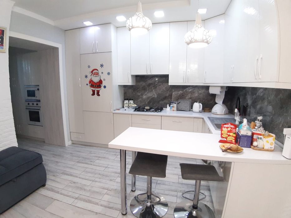 4-комн., 2 этаж, Центр - пр.Абая