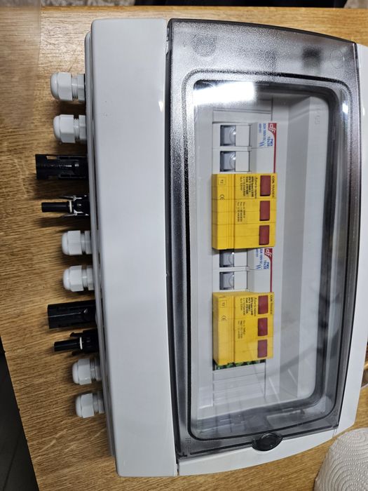 Tablou electric  sistem fotovoltaic  1000V SPD sigurante 16A - 2 strin