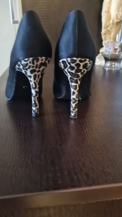 Дамски елегантни обувки 38