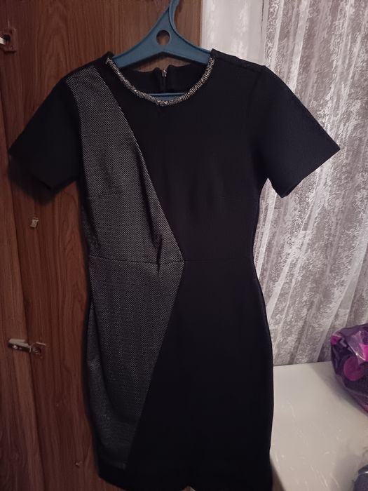 Платья повседневные.