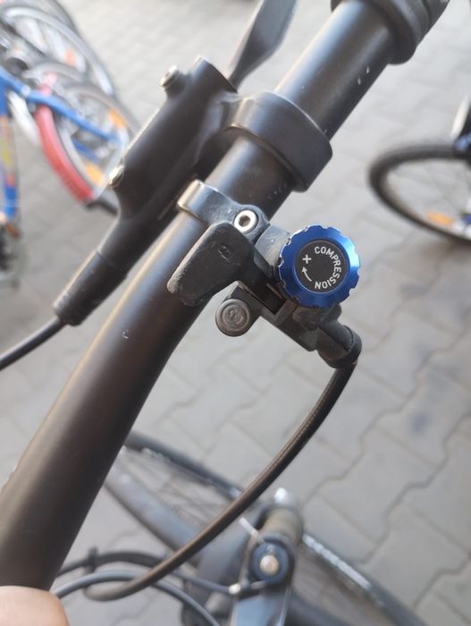 Furca bicicleta pe aer blocabila , reglabila rock Shok by sram