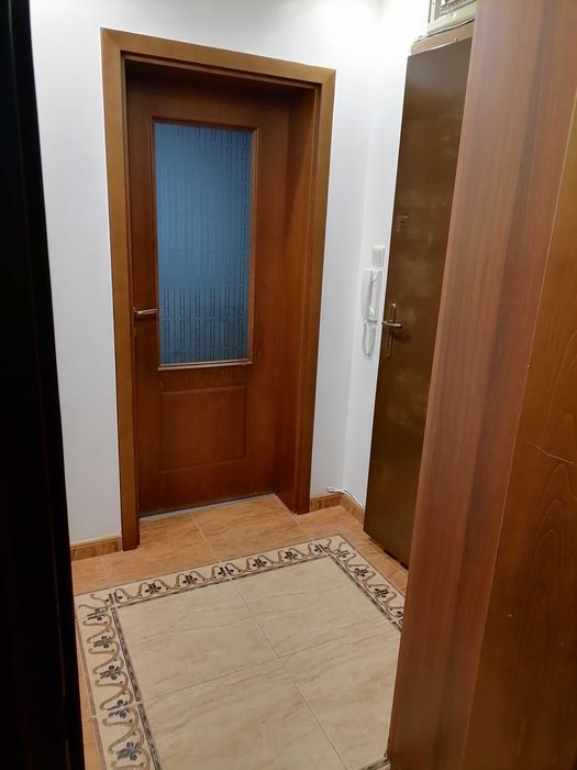 Отличен, 2-стаен апартамент под наем.