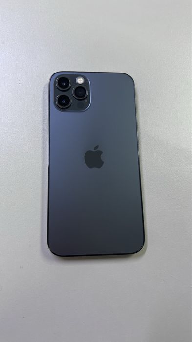 Айфон 12 про - 256 гб / акб 100% в хорошем состоянии