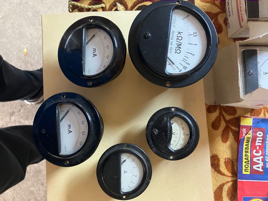 Продавам измервателни уреди стрелкови внос от Германия