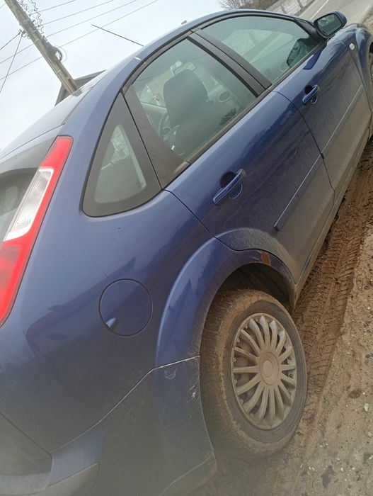 Vând Ford focus !