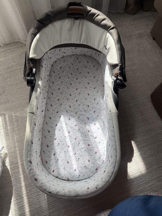 Коляска универсальная