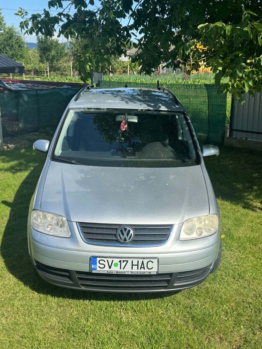VOLKSWAGEN Touran