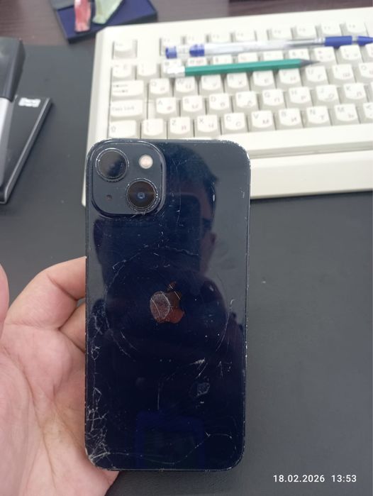 Продам айфон 13 128 гб