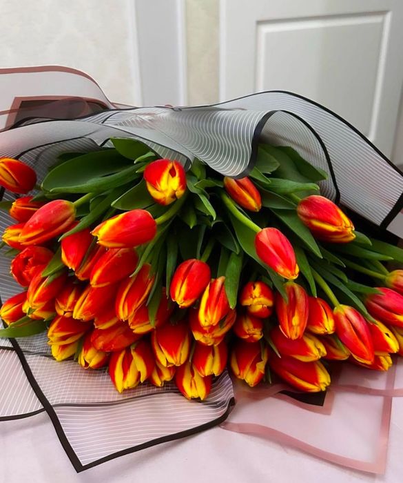 Тюльпаны к 8 марта