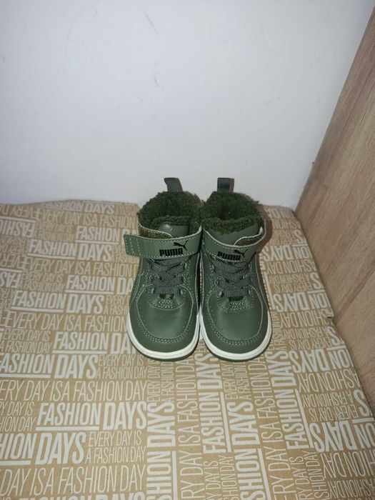 Боти Пума в отлично състояние - 21 номер