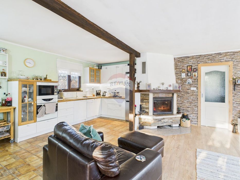 Продава се Къща в Варна, Виница - 260 кв.м за 1332 €/кв.м - Снимка #3