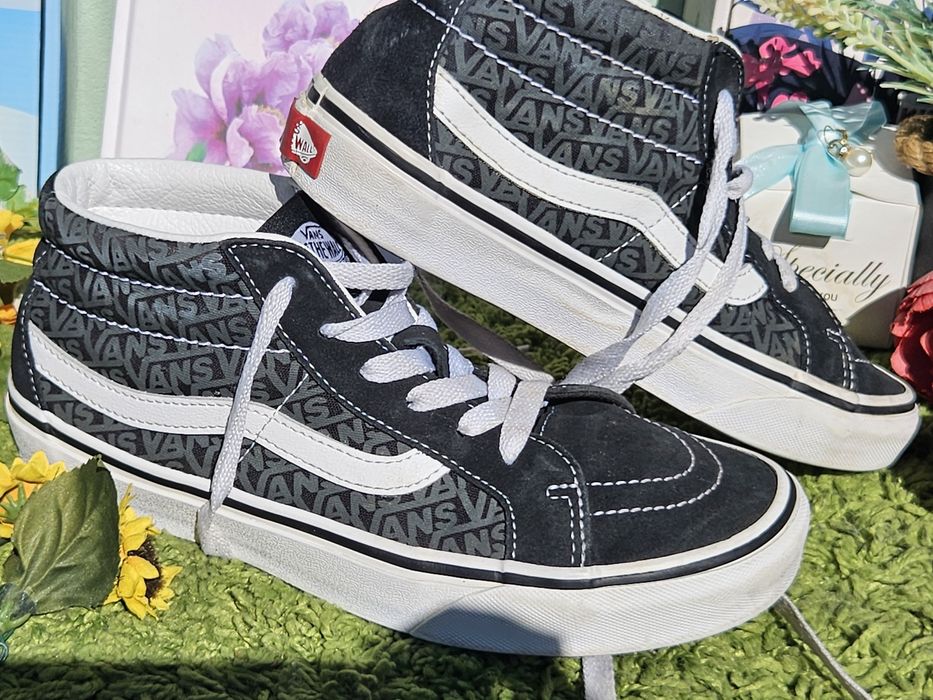 Vans високи кецове в черно N37