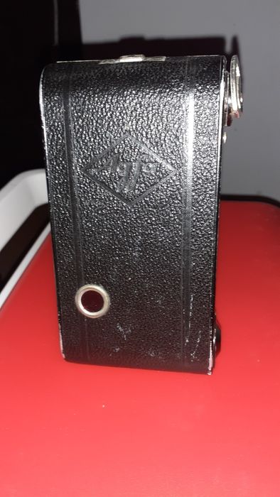 Aparat de fotografiat cu burduf