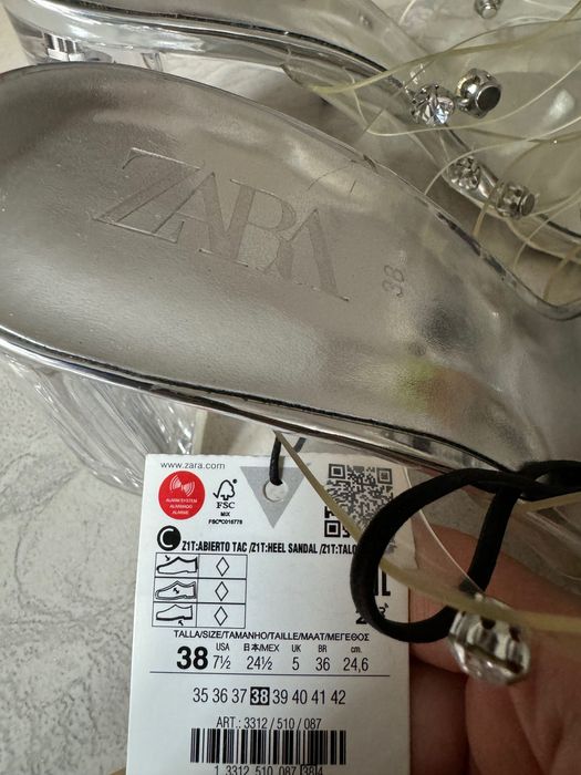 Токчета Zara с камъчета