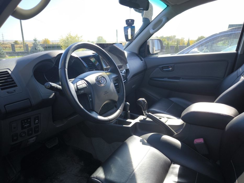 Toyota Hilux 3.0 D-4D automat