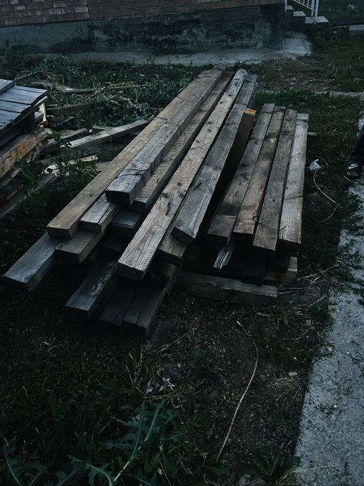 продам бруски 8х8 и 10х5 страпила кажется