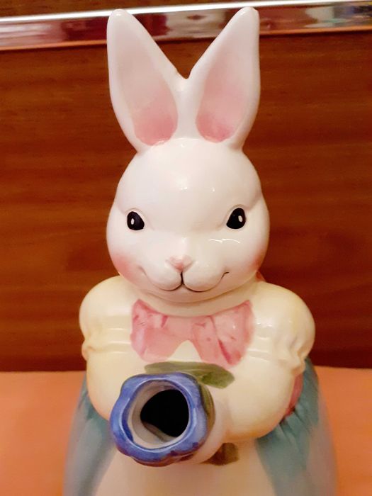 Два чайника "Майка Зайка" и "The Kings Arms"