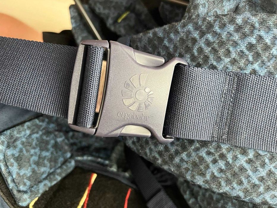 Ergobaby Omni Breeze