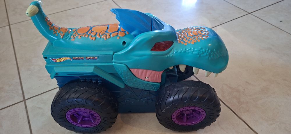 Кола Hot Wheels Monster Trucks - Car Chompin' Mega Wrex