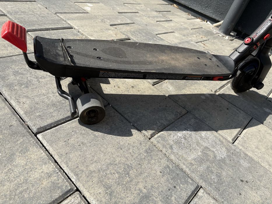 Trotineta electrica pentru copii 3 roti