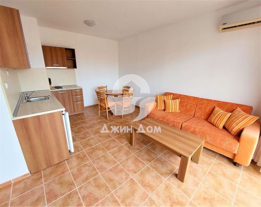 Продава се Двустаен апартамент в к.к. Слънчев бряг - 59 кв.м за 1067 €/кв.м - Снимка #10