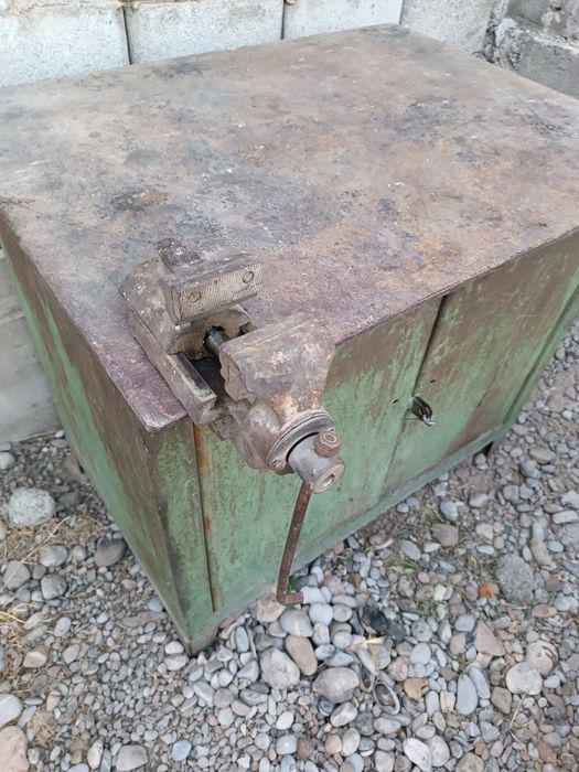 Тиски советский . СССР качество