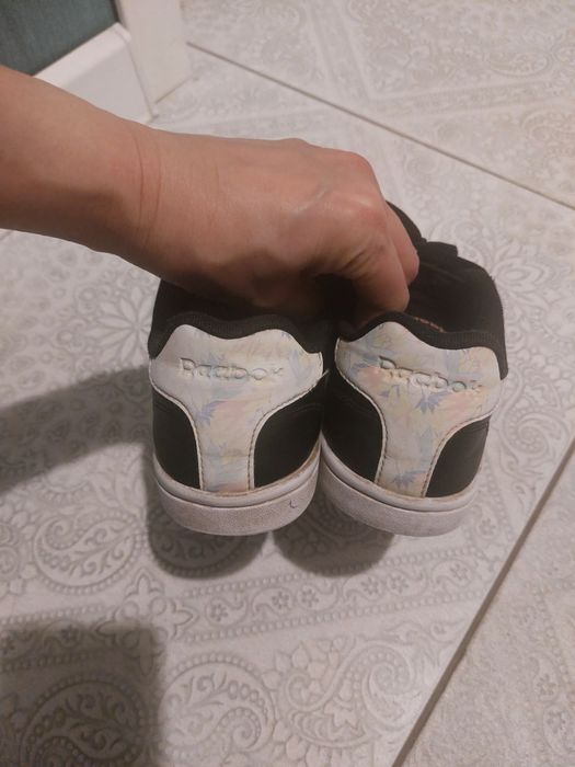 Продам кеды Reebok