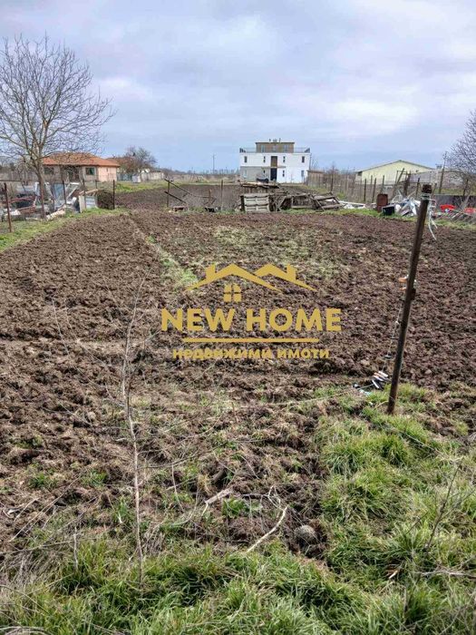 Двуетажна къща само на 7 км. от морето и гр. Балчик