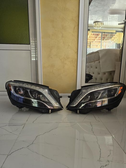 Оборудвани фарове за w222