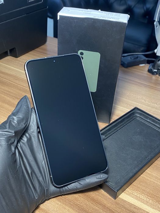 Samsung Galaxy s23• 256 GB • Green