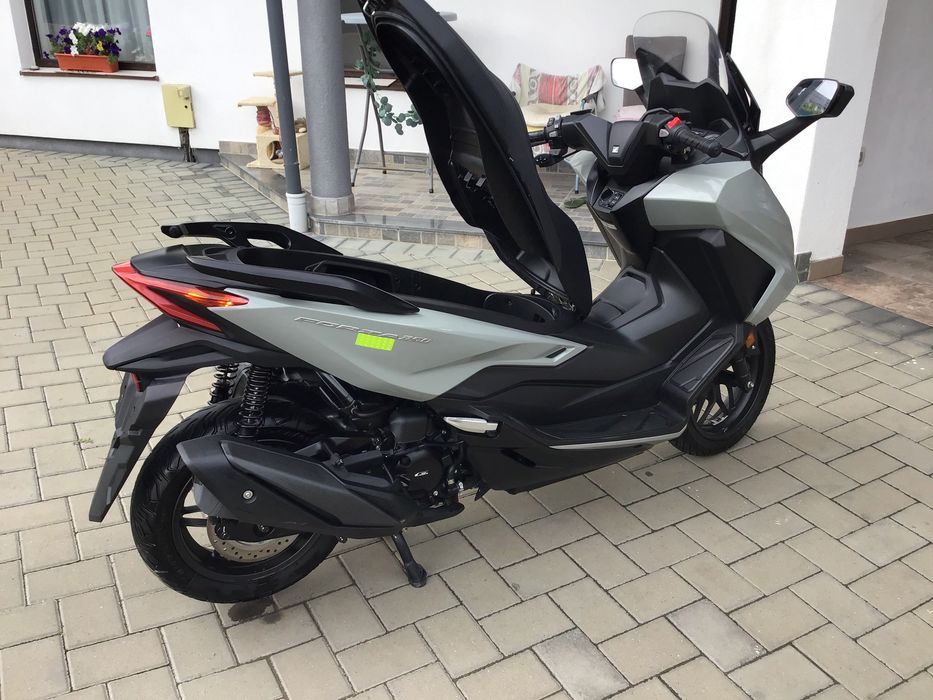 Vand scooter Honda Forza 350