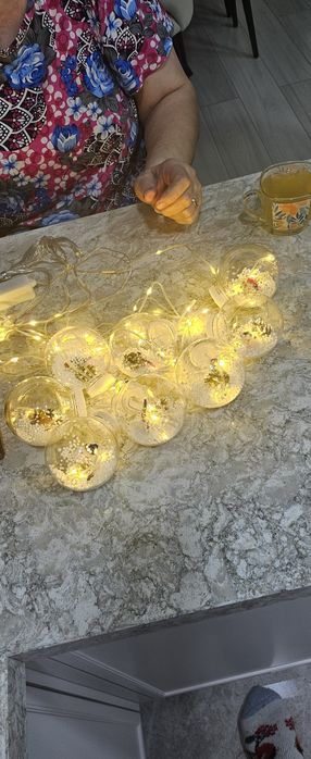 Продам новогодние шары