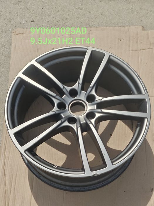 Vând jante originale Porsche Cayenne, Taycan, Panamera (doar câte o bucată).