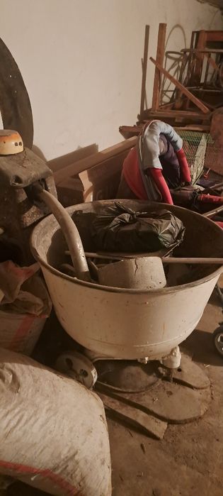 Продам тестомес.