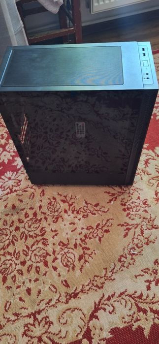 Vând  PRC Born2Game Special Edition Gaming Desktop