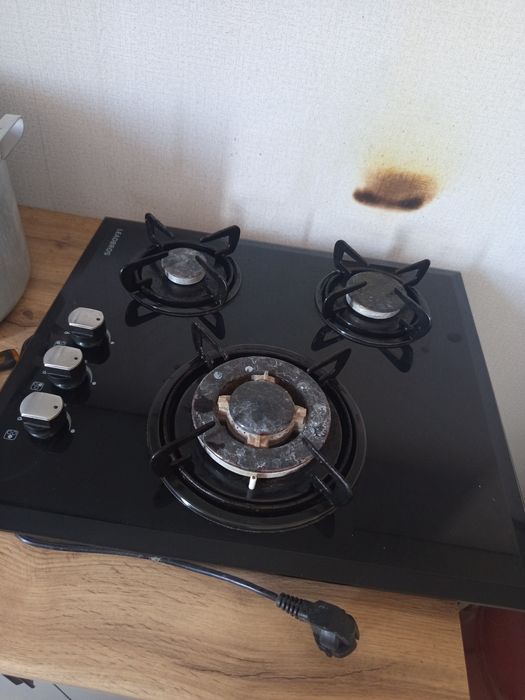 Продам газ плиту