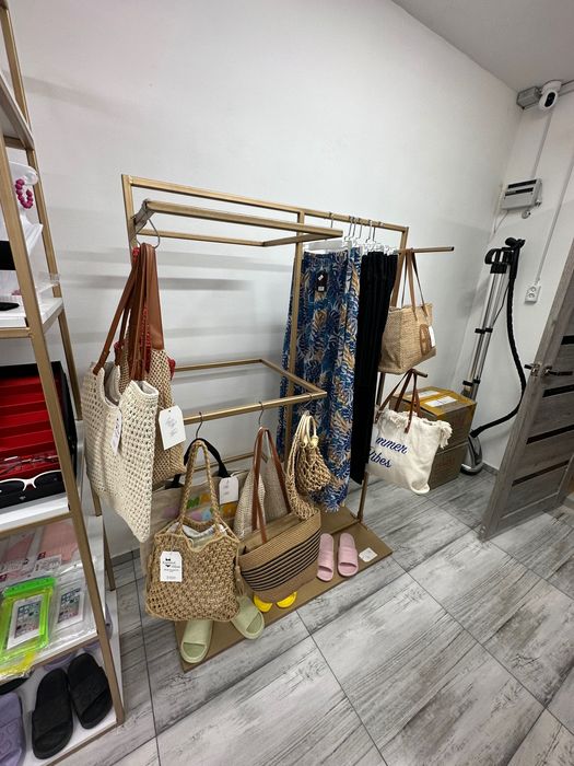 Стеллаж для магазина